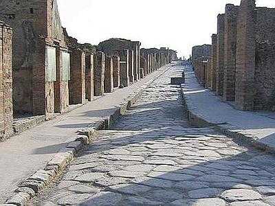 Pompei, crollata la Domus dei Gladiatori