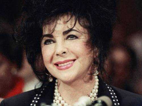 Liz Taylor ricoverata per problemi cuore