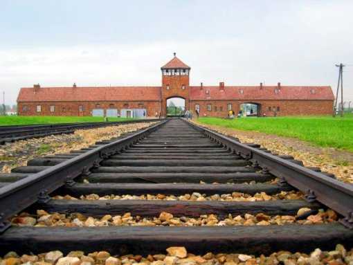 50 studenti lametini ad Auschwitz con il “Treno della memoria”