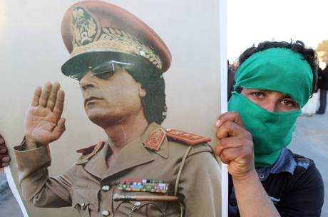 Gheddafi: “Stop a barbarie, siete come Hitler”