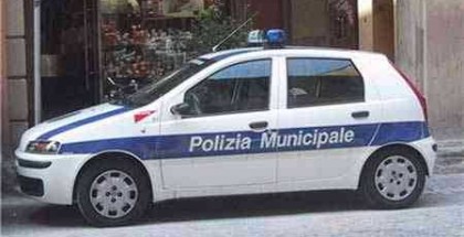 vigili urbani_auto