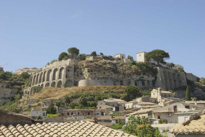 A Gerace “Le magie dell’abito gioiello”