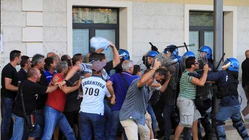 Manifestazione di protesta dei lavoratori Lirosi, il Coisp replica all’Usb