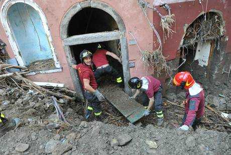 Liguria, cominciata evacuazione Vernazza