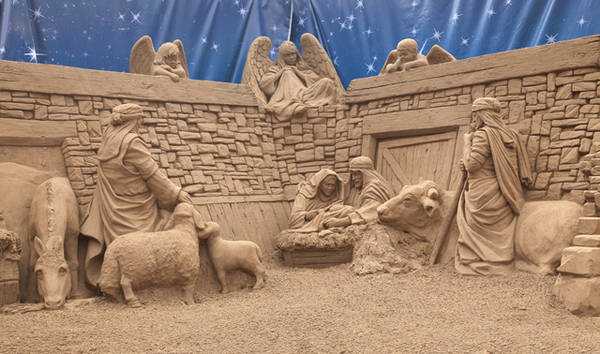 Jesolo, il presepe è scultura di sabbia