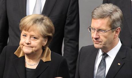 Germania: Wulff lascia. Merkel: questa è la legge