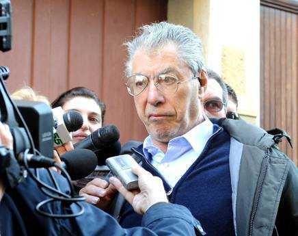 Bossi: “Tenere unito partito, evitare scontri dirigenti”