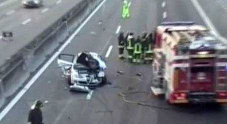 Auto giu’ da cavalcavia, tre morti e 8 feriti