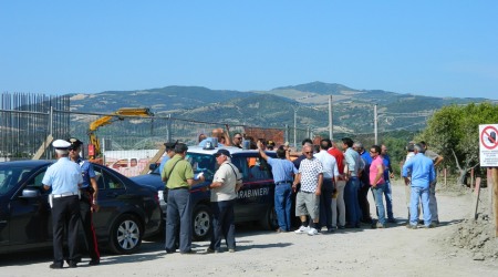 Ammodernamento 106, un sit-in di protesta sui cantieri del sindaco di Rocca Imperiale e dei lavoratori