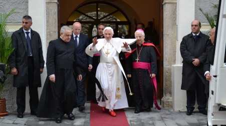 I bambini dell’Oratorio San Michele Arcangelo di Platania aprono il loro cuore a Papa Benedetto XVI