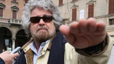 Grillo: “Italia di fatto gia’ fuori dall’euro”