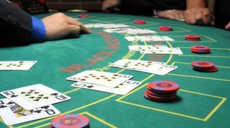 I casinò italiani e il progresso tecnologico: l’introduzione dell’innovazione nell’industria del gioco d’azzardo Storia dello sviluppo tecnologico nei casinò italiani