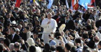 papa francesco_in_jeep