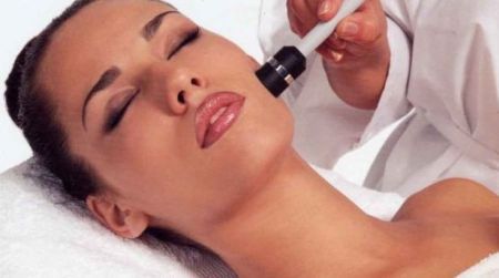 Bellezza, l’ultimo trend: non più ringiovanire, ma cancellare la stanchezza dal volto Ecco il trattamento per un viso più rilassato, il “No-stress lift”. Messo a punto dal medico estetico torinese Patrizia Piersini, è un insieme di trattamenti per eliminare l’aria stanca e preoccupata in modo soft e con risultati naturali