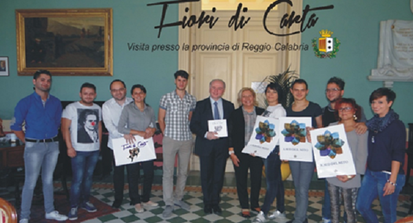 I protagonisti di “Fiori di carta” ricevuti dal Presidente della Provincia Raffa Il mediometraggio è stato realizzato interamente con giovani attori reggini