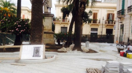 Reggio Calabria, prende forma la nuova Piazza Genoese Completato il restyling della piccola piazzetta cittadina che sarà formalmente riconsegnata, questo pomeriggio, al Sindaco e all'Ufficio Tecnico