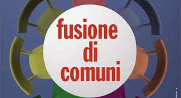 Entra nel vivo il progetto di fusione delle due Città di Rossano e Corigliano Incontro preliminare tra i Sindaci Geraci e Antoniotti