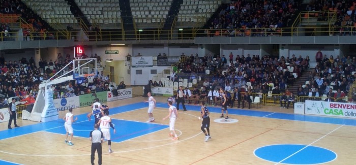 Basket, la Viola al fotofinish batte il Latina: 87-85 Benedetto: “Questa squadra non molla mai”