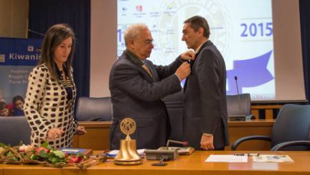 Il sociologo Pino Rotta è il nuovo socio onorario del Kiwanis Club Reghion 2007 La cerimonia ha fatto da preludio al convegno "Donne e sessualità, cure primarie per la prevenzione del disagio giovanile"