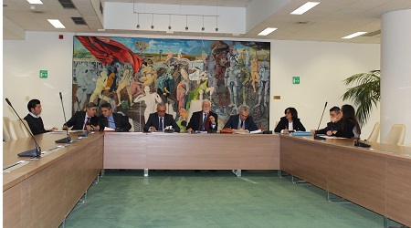 Regione Calabria, al via i lavori della I Commissione Affari istituzionali, Riforme e Decentramento sono i temi di competenza della Commissione presieduta da Franco Sergio