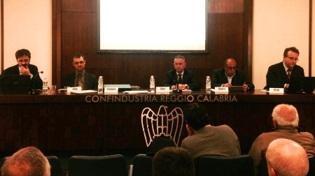 Anacam: “Sicurezza e qualità nella costruzione e nella manutenzione degli ascensori” Le modifiche della legislazione italiana in chiave comunitaria, al centro del seminario tecnico promosso da Anacam Calabria e ospitato nel Salone degli Industriali reggini