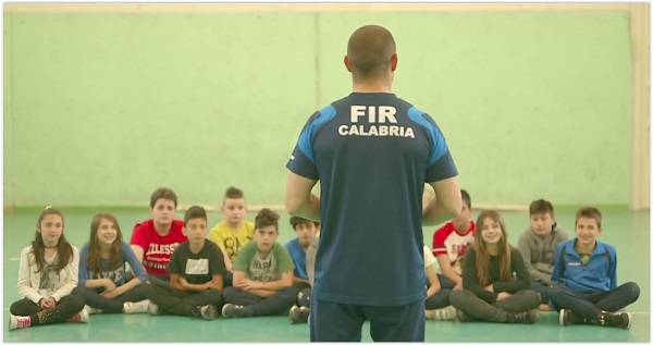 Rugby, Edison porta in Calabria il “Progetto Scuola” L'obiettivo è promuovere tra i più giovani il gioco della palla ovale e i suoi valori