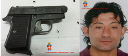 Imprenditore arrestato a Siderno, deteneva in casa una pistola con matricola abrasa Interventi dei Carabinieri anche a Bianco, Palizzi Marina e Bovalino