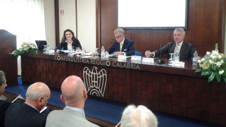 D’Ascola al seminario dell’Istituto anticorruzione “La Pubblica Amministrazione che sia affetta da fenomeni di corruzione, produce un danno economico rilevante”