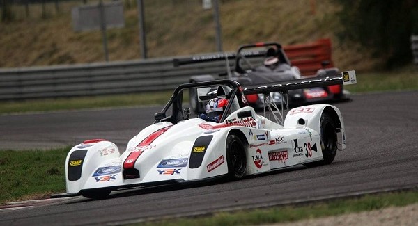 Vittoria per il pilota calabrese Iaquinta a Magione Si è aggiudicato il terzo round stagionale del Campionato Italiano Sport Prototipi a bordo di una Norma Cn2