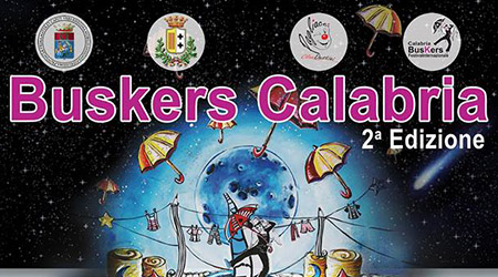 Reggio Calabria: tutto pronto per “Calabria Buskers” Dal 25 al 28 giugno 2015 a Piazza Italia via al II Festival Internazionale di Teatro di Strada. Si comincia con la Parata degli artisti sul Corso Garibaldi