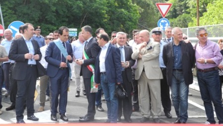 Catanzaro, aperta la Sp 93 “Nocera-San Mango” Stamattina l'inaugurazione alla presenza del sindaco Gaspare Rocca, del presidente della Provincia Enzo Bruno, del presidente del consiglio regionale Antonio Scalzo e del consigliere provinciale Riccardo Bruno