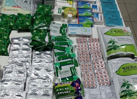 Importavano farmaci illegali, fermati all’aeroporto di Lamezia Due stranieri avevano occultato nei bagagli 148 confezioni di farmaci di origine orientale