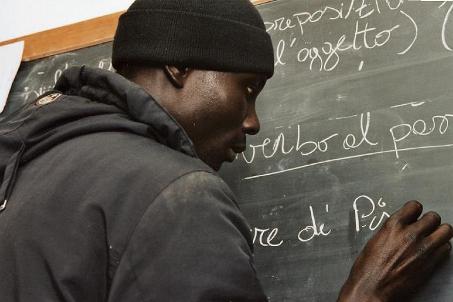 Sprar Gioiosa: altri 9 migranti ottengono la licenza media  I nove beneficiari del progetto provengono da ben 5 paesi diversi: Gambia, Senegal, Costa d’Avorio, Mali e Pakistan.