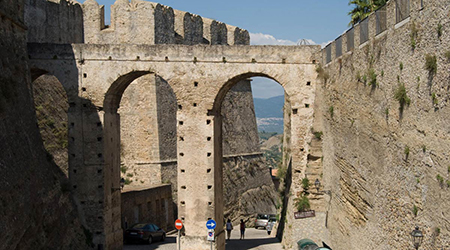 Riscoprire la Calabria dei borghi antichi Mercoledì, al Castello Normanno di Santa Severina, un convegno sulla valorizzazione dei borghi calabresi