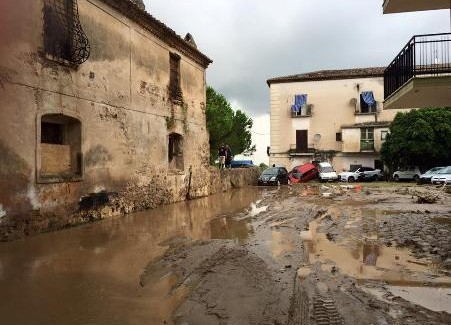 La Procura apre un’indagine sul nubifragio La Procura di Castrovillari, competente sul territorio di Corigliano e Rossano, ha aperto un fascicolo d'indagine sui danni provocati dal nubifragio che ha colpito il litorale ionico mercoledì mattina