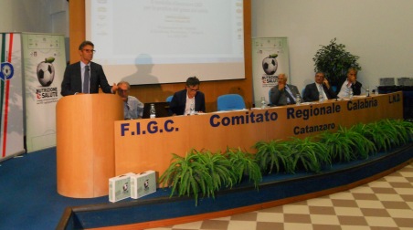 Avviata in Calabria la campagna “Nutrizione è Salute” A cura della FIGC – Lega Nazionale Dilettanti. Presentato al Comitato Regionale il “modello alimentare LND per la pratica del gioco del calcio” e, a margine, ufficializzati i calendari dei campionati Eccellenza, Promozione e Prima Categoria stagione 2015/2016