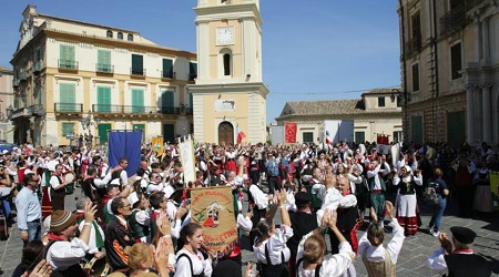 Rossano, centro storico si colora di tradizioni popolari La città bizantina è stata protagonista della tre giorni  "Italia e Regioni"