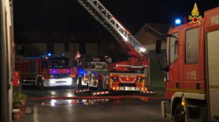 Incendio si propaga in un’abitazione a Lamezia Ancora al vaglio degli inquirenti le origini del rogo