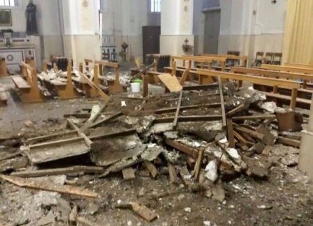 Alluvione in Calabria, crolla il tetto della chiesa di Bovalino Nella notte sono caduti altri 100mm di pioggia nel versante orientale dell’Aspromonte