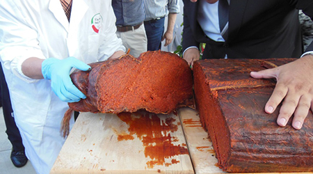 La Stampa estera in Italia premia la ‘Nduja di Spilinga L'imprenditore Luigi Caccamo insignito con il Premio dell’Associazione della Stampa Estera in Italia