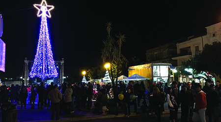 Macrì: «A Siderno è finalmente Natale» L'Assessore alla cultura del Comune di Siderno, Ercole Macrì, commenta il ritrovato clima di festa della cittadina locridea