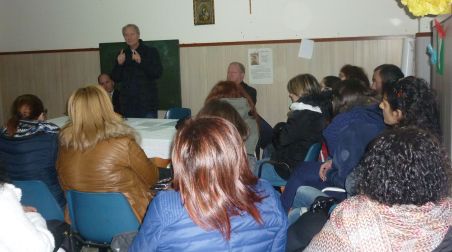 A Platania lezione di don Giacomo Panizza “Oggi molte famiglie sperimentano una povertà educativa” 