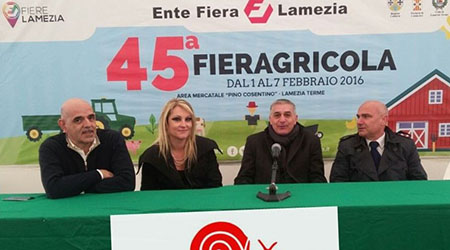 Alla Fieragricola si punta alla valorizzazione dell’aglio rosa La Condotta Slow Food Lamezia Terme avvia un progetto per il recupero e la valorizzazione della produzione di aglio rosa di Nicastro