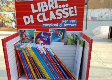 Progetto “Leggiamo intorno al mondo” Il Kiwanis club reghion 2007 dona un primo kit di libri per bambini alla biblioteca del Centro giovanile salesiano di Bova Marina