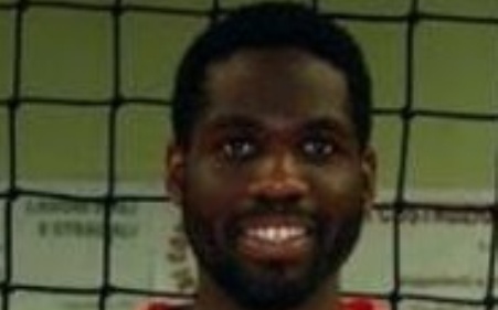 La Conad Lamezia Volley ingaggia Vincenzo Sarpong Nonostante la sua giovane età, vanta un ottimo curriculum di squadre nelle quali ha sempre fatto valere la propria qualità e determinazione