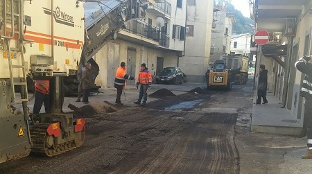 Riqualificazione e decoro urbano nel comune di Crosia Restyling su numerose strade cittadine e nel Palazzo Comunale