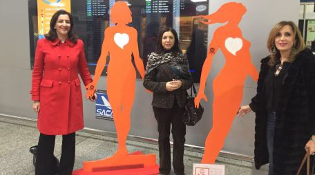 Sacal aderisce iniziativa Soroptimist “Orange the World” Posizionate due sagome arancioni in aeroporto e inserito il banner sul sito internet della società 