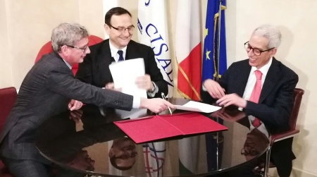 Cisal e Microcredito siglano patto che coinvolge Calabria Verranno aperti sportelli a Vibo, Catanzaro, Reggio, Cosenza e Crotone 