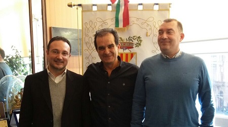 Fondi Provincia Catanzaro per interventi sulla Sp 84 Incontro tra Enzo Bruno e Felice Molinaro, sindaco di Serrastretta