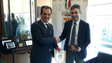 Catanzaro, Bruno incontra delegato provinciale del Coni Latella ha registrato con soddisfazione la disponibilità del presidente della Provincia anticipando l’intenzione di organizzare importanti manifestazioni sportive nel territorio del Capoluogo